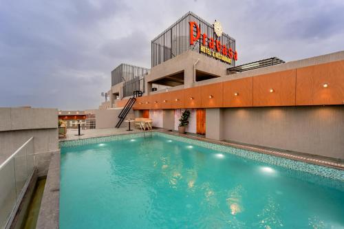 pravasa hotel vijayapura