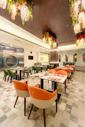 pravasa hotel vijayapura