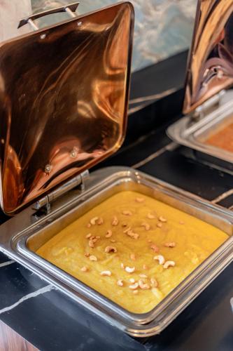 pravasa hotel vijayapura