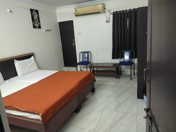 narmada new residency lodge