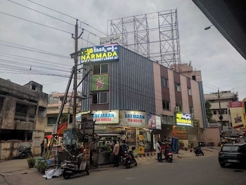 narmada new residency lodge