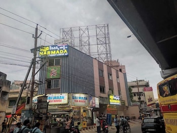 narmada new residency lodge