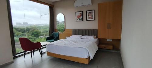 Publiq Luxury Stays,,3 star