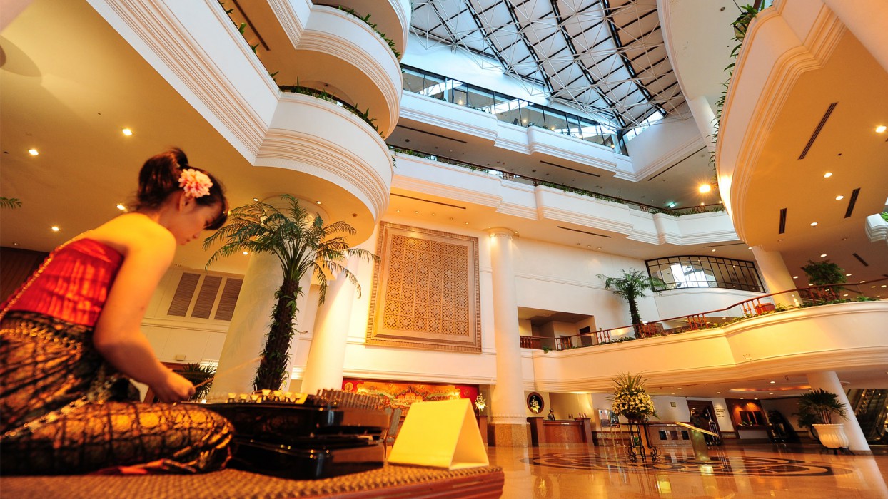 montien riverside hotel bangkok