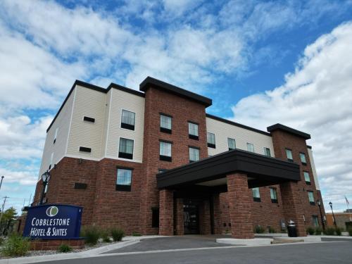 cobblestone hotel and suites waukesha