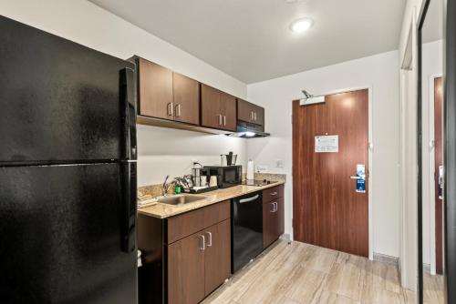 cobblestone hotel and suites waukesha