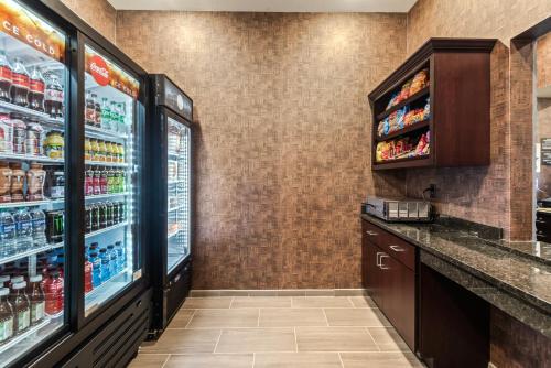 cobblestone hotel and suites waukesha