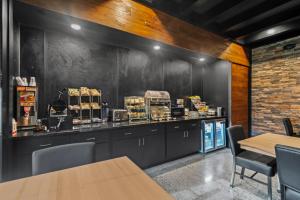 cobblestone hotel and suites waukesha