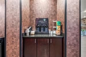 cobblestone hotel and suites waukesha