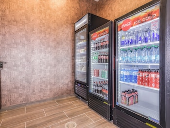 cobblestone hotel and suites waukesha