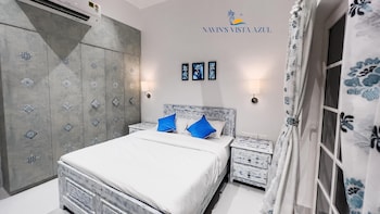 navin s vista azul
