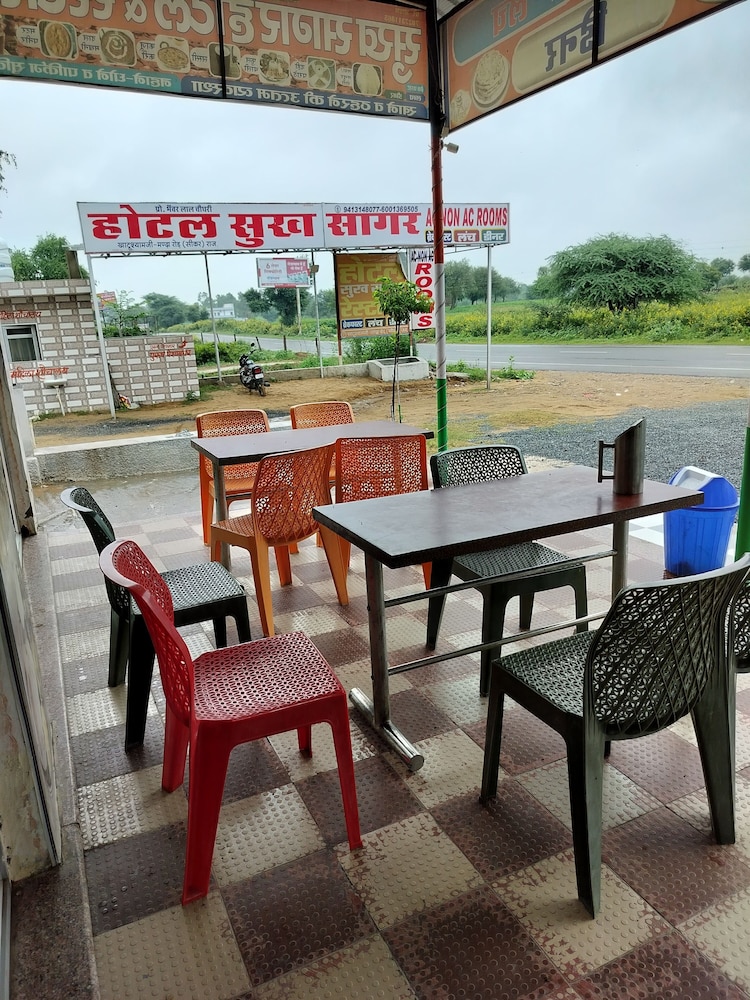 hotel sukhsagar