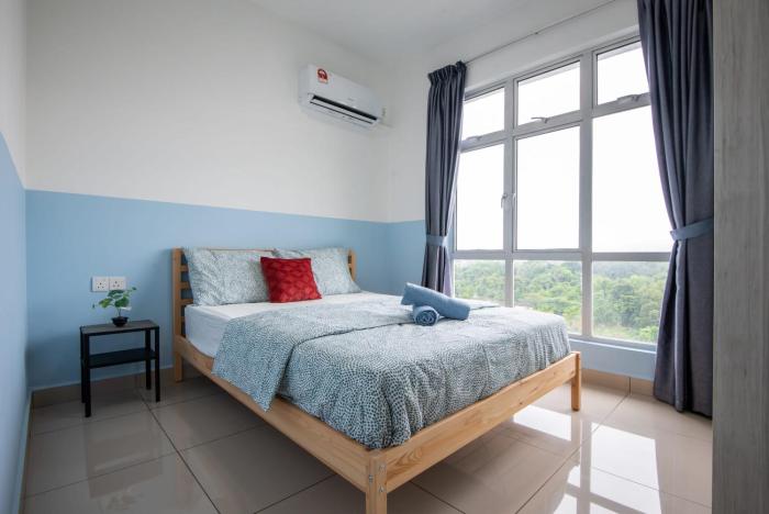 bright and modern 3br suite free parking