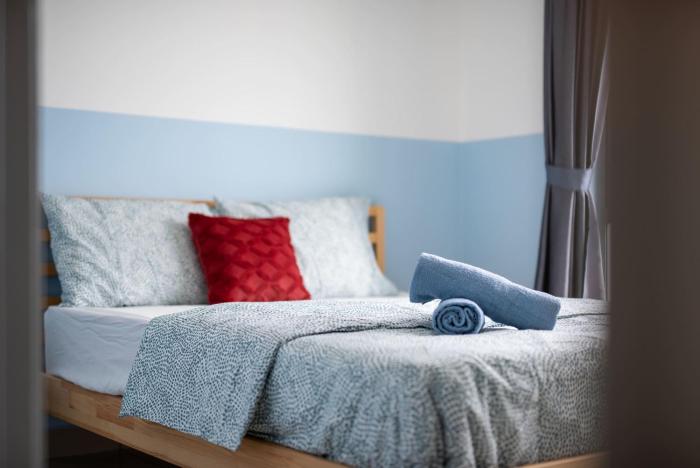 bright and modern 3br suite free parking