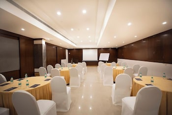 u by z hotels richmond circle
