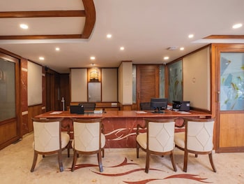 u by z hotels richmond circle