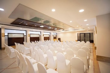 u by z hotels richmond circle