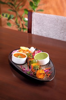 u by z hotels richmond circle