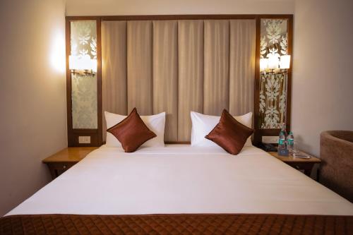 u by z hotels richmond circle