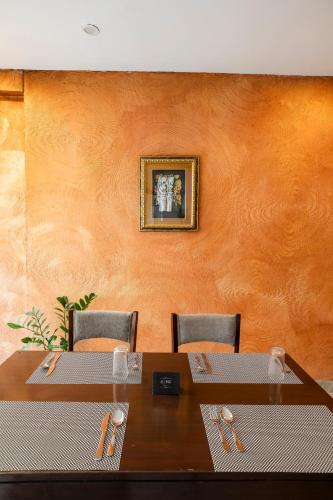 u by z hotels richmond circle