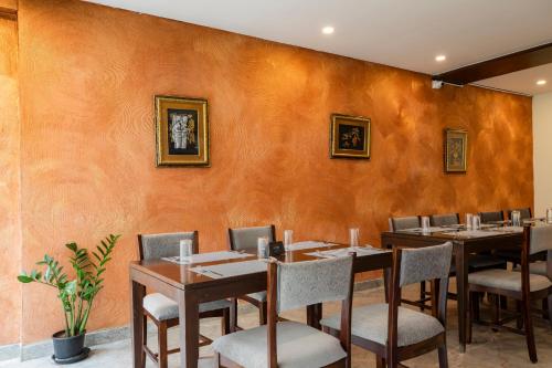 u by z hotels richmond circle