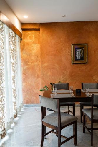 u by z hotels richmond circle