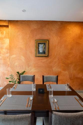 u by z hotels richmond circle