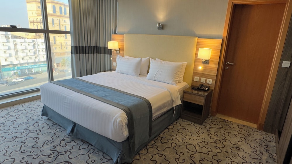 four points alshahba