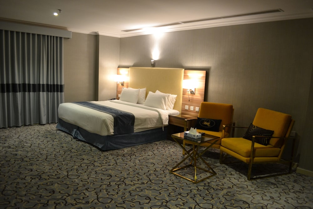 four points alshahba