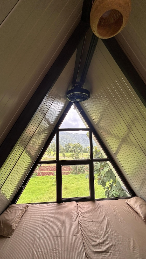 huts and hunters resort saputara