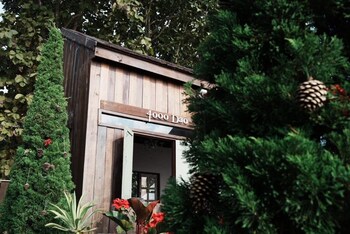 4000dao a hilltop hideaway experience