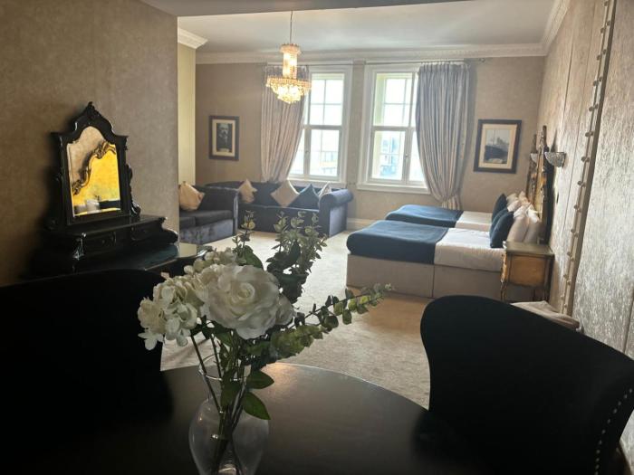 white star line hotel