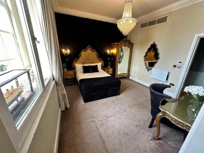 white star line hotel