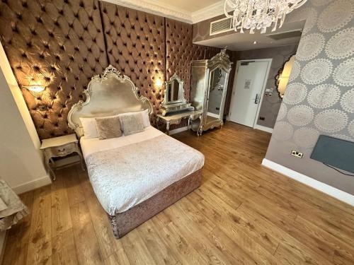 white star line hotel