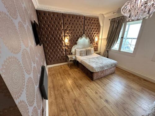 white star line hotel