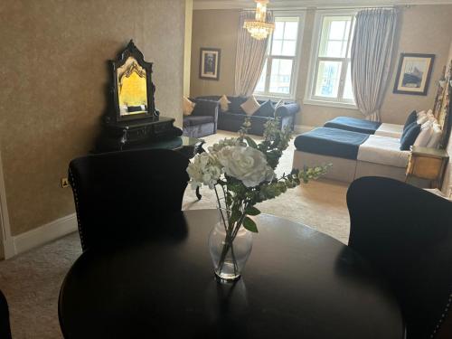 white star line hotel