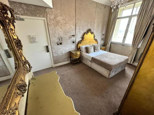 white star line hotel