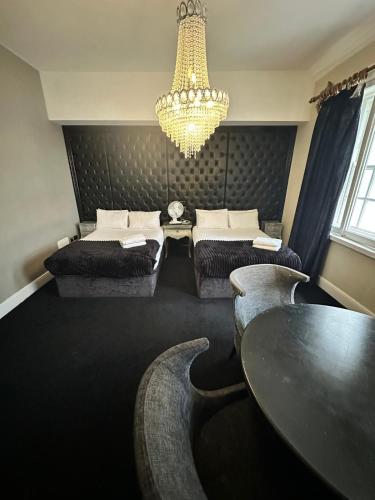 white star line hotel