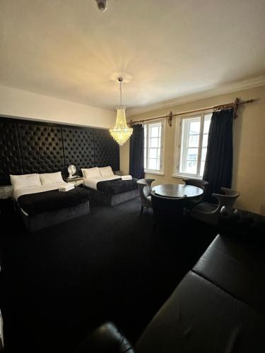 white star line hotel