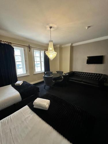 white star line hotel