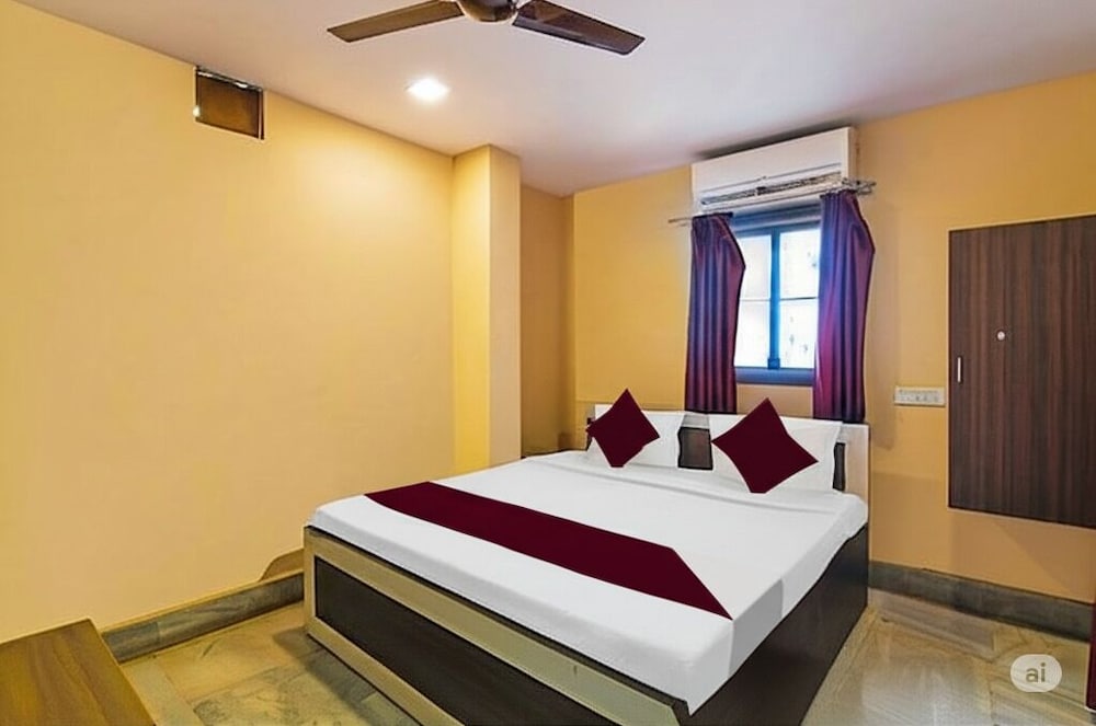 hotel ashirbad i comfort near railway station
