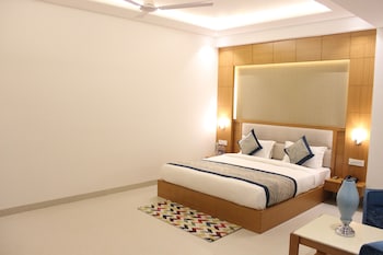 hotel transit near delhi airport