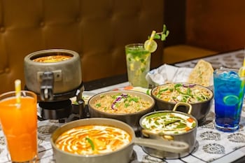 hotel transit near delhi airport