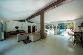 the amore collective