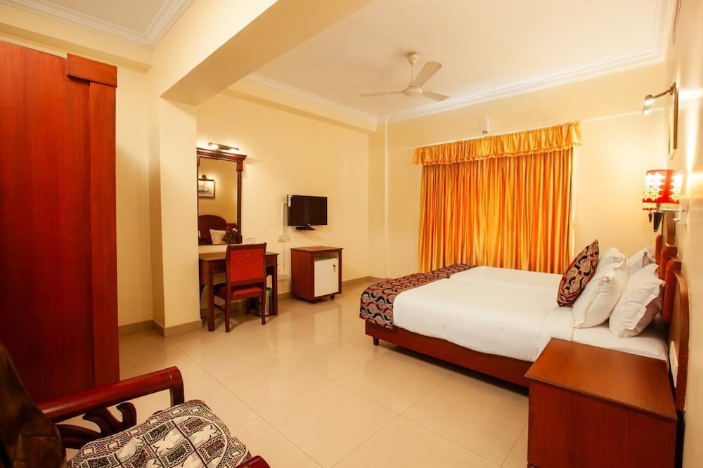 hotel indraprastha thiruvalla