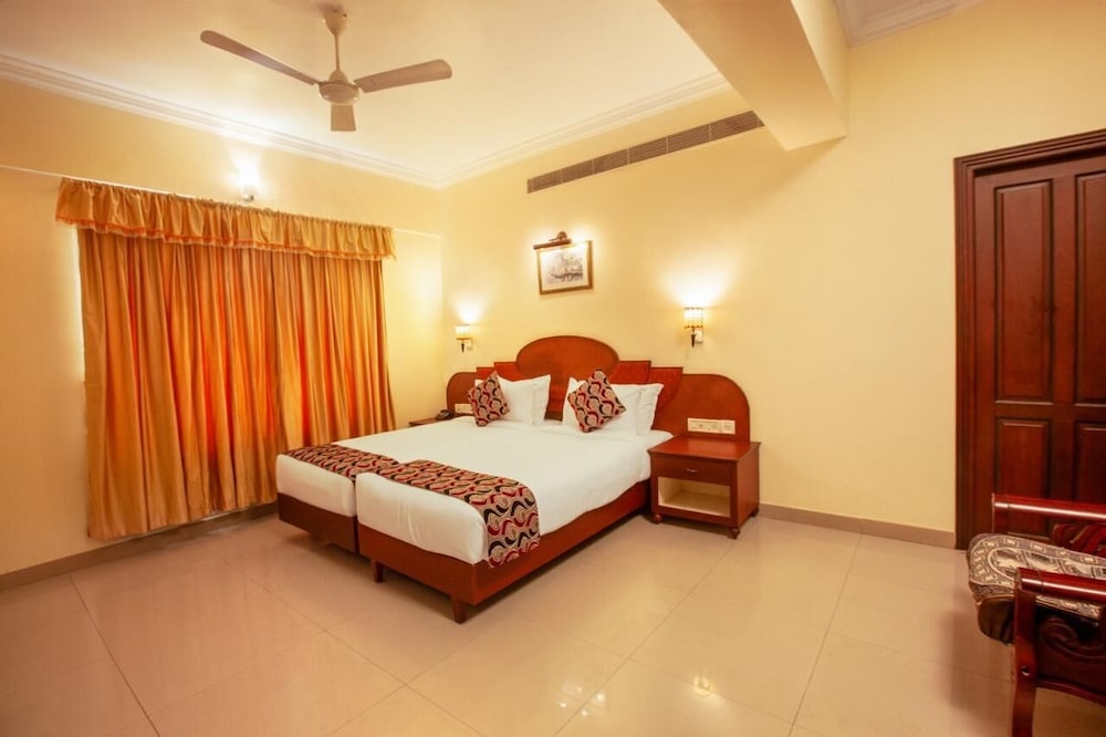 hotel indraprastha thiruvalla