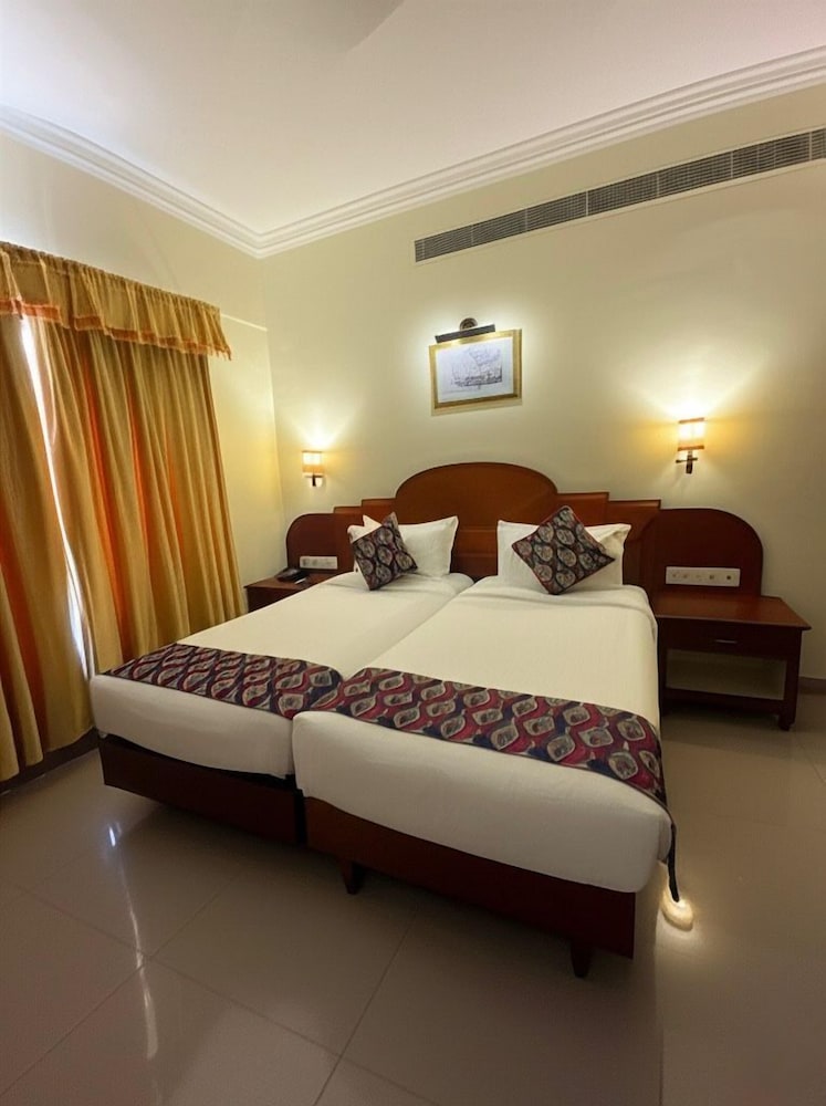 hotel indraprastha thiruvalla