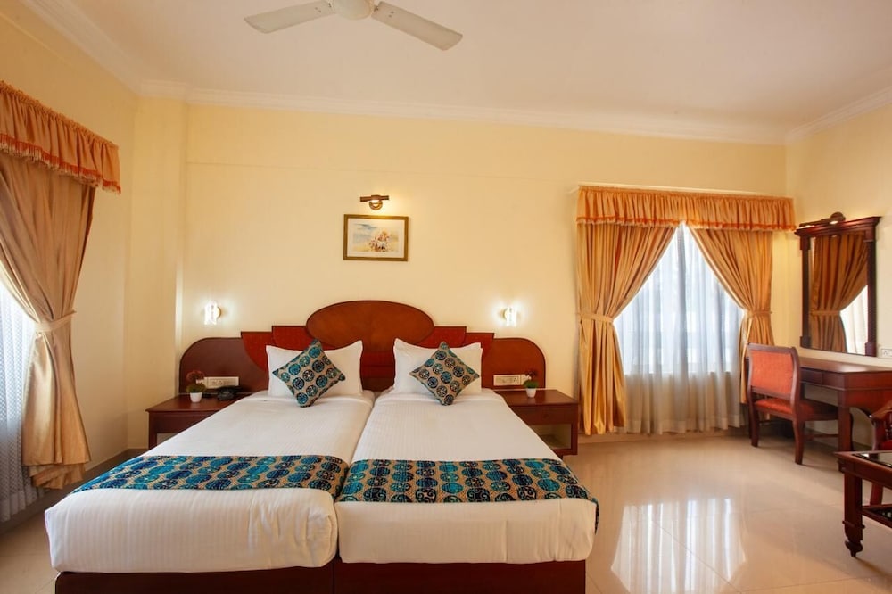 hotel indraprastha thiruvalla