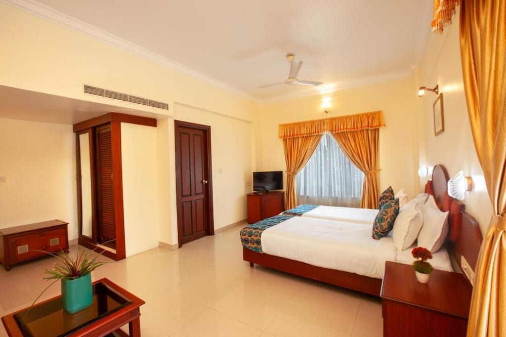 hotel indraprastha thiruvalla