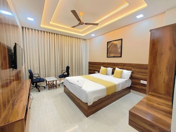 hotel sskar executive